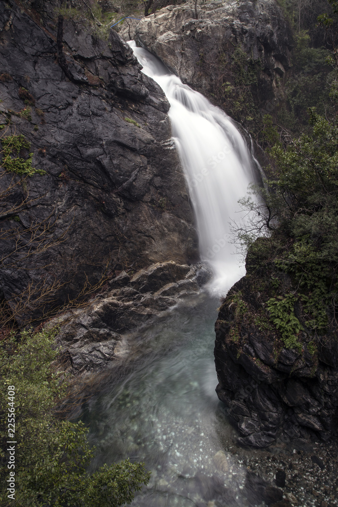 Obraz premium Sutuven Waterfall near the Hasan Boguldu Lake in Edremit