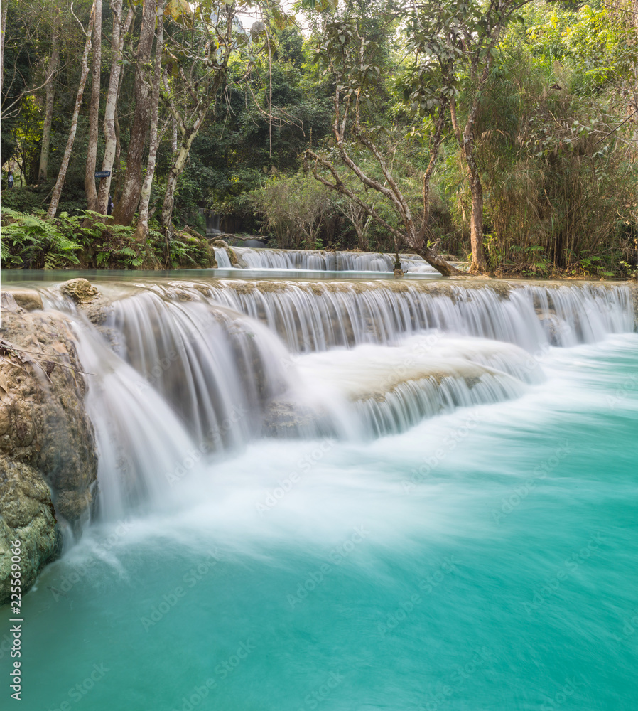 Obraz premium Cascading waterfalls Skradinski Buk. Krka National Park, Croatia.