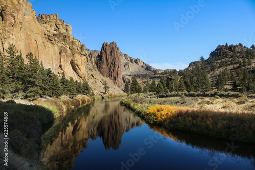 Crooked River in Smith Rock State Park, Oregon