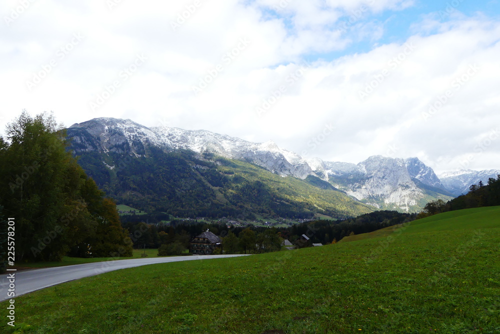 Gebirgszug mit Trisselwand (Berg in der Steiermark)