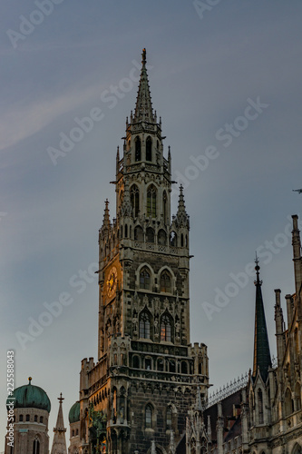 Obraz na płótnie The clock tower of the new City Hall (Rathaus) in Marienplatz is a famous building in Gothic architecture - Munich, Bavaria, Germany, Europe w salonie