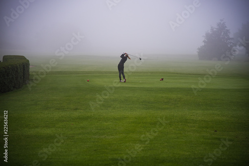 Golfen im Nebel