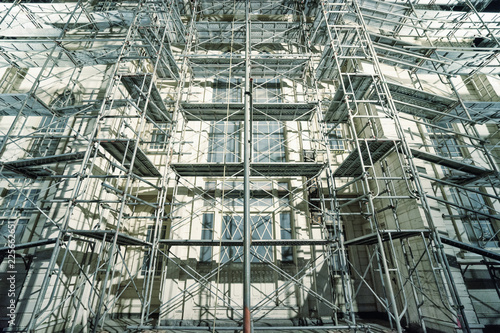 Wallpaper Mural 枠組足場　temporary scaffold Torontodigital.ca