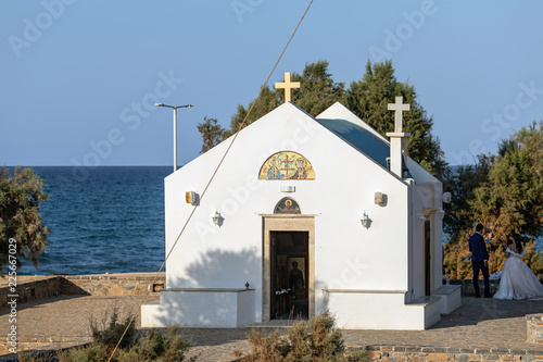 Церковь Константина и Елены в поселке Гувес. Крит, Греция