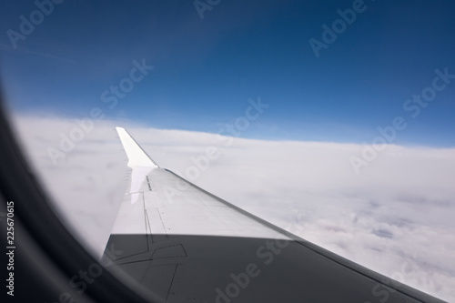 Flugzeugflügel Wolken 