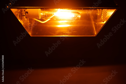 Photos high pressure sodium lamp HPS orange light