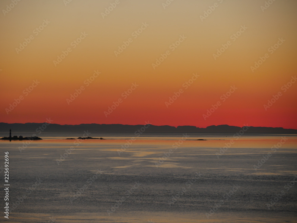 Sonnenuntergang über dem Meer