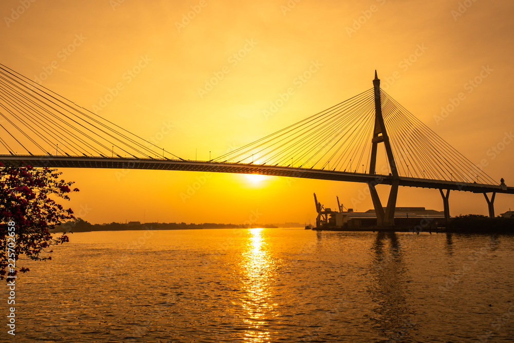 Bangkok skyline and Bhumibol bridge at sunset
Bangkok skyline and Bhumibol bridge at sunset