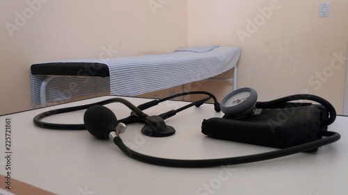 stethoscope and shygmomanometer