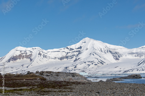 Svalbard - Arctic Landscape, North Pole - Norway © Filippo