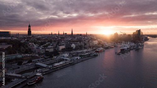 Hamburger Hafen Luftaufnahme