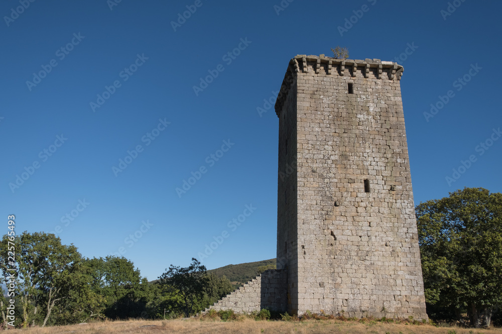 Torre medieval de Porqueira en la comarca de A Limia, Ourense. Galicia. España.