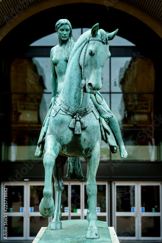 Canvas Print Lady Godiva Statue at Broad gate in the city centre, Coventry, West Midlands, England, UK, Western Europe