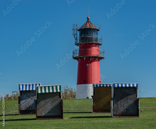 Leuchtturm Büsum ist ein Leuchtturm an der deutschen Nordseeküste photo