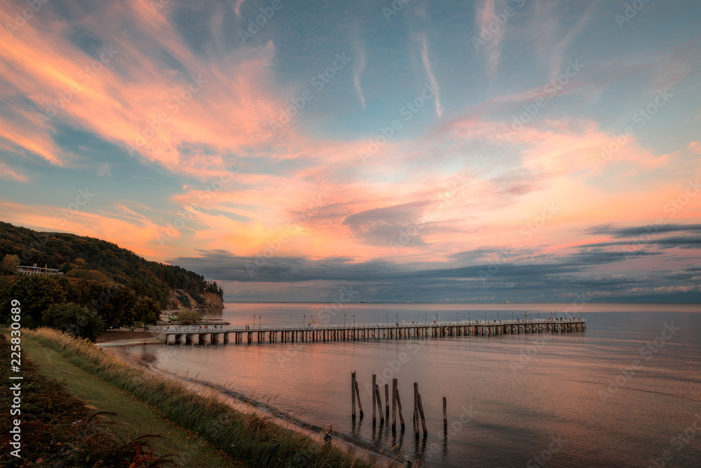 Fototapeta premium A view of the cliff in Gdynia Orłowo in the evening