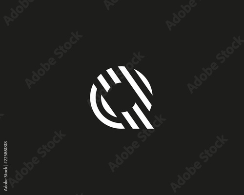 Letter Q vector line logo design. Creative minimalism logotype icon symbol.