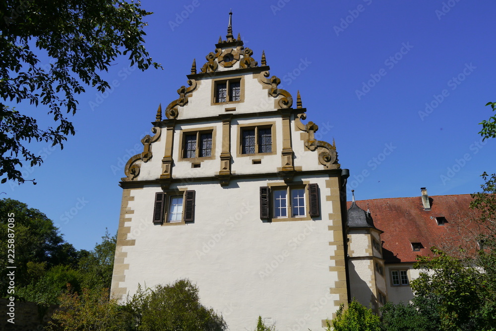 Renaissancegiebel mit Volunten und Obelisken Kloster Schöntal