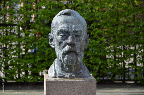 Büste Alfred Nobel in Geesthacht photo