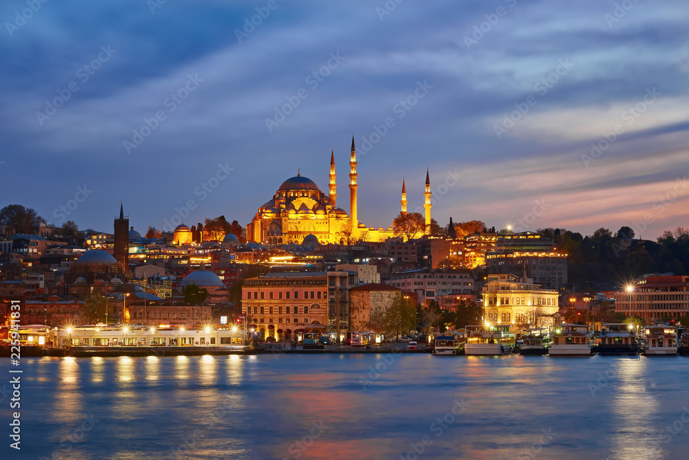 Night view to Suleymaniye Cami, from Galata Bridge, Istanbul