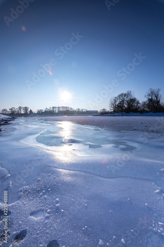Donau im Winter bei Bogen © Harald Schindler