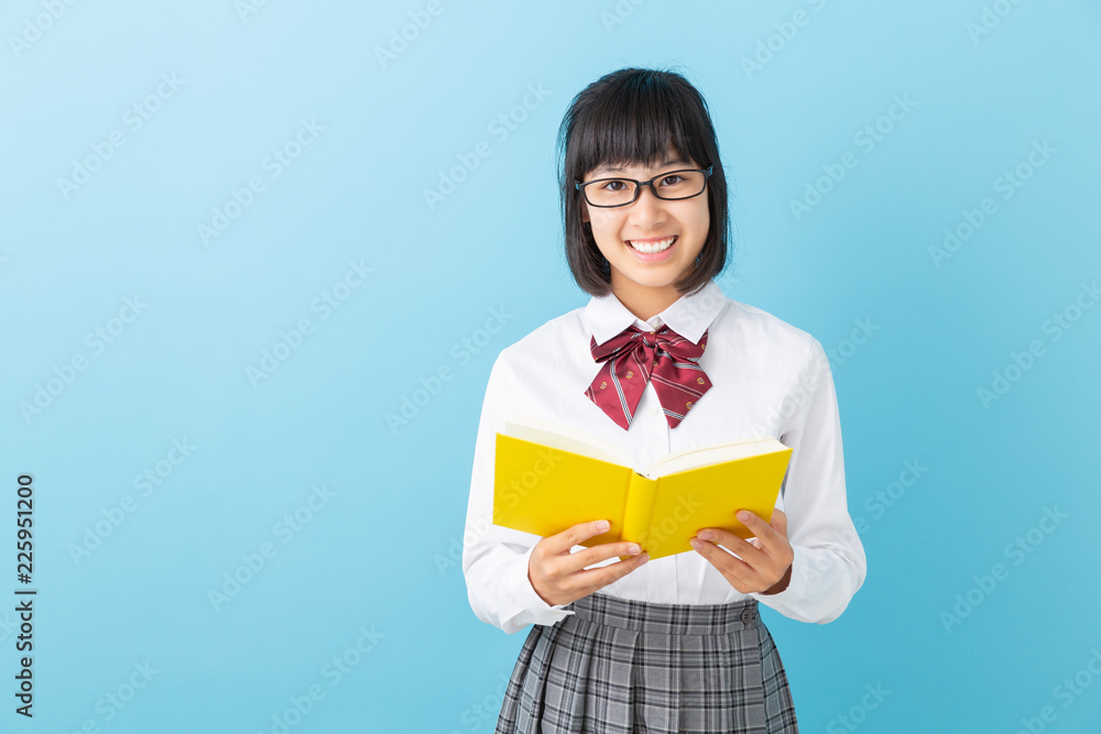 女子学生 読書 女子学生 読書