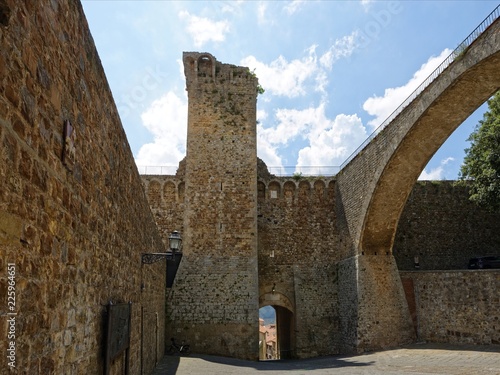 Tableau sur toile Italien - Toskana - Massa Marittima - Fortezza Senese