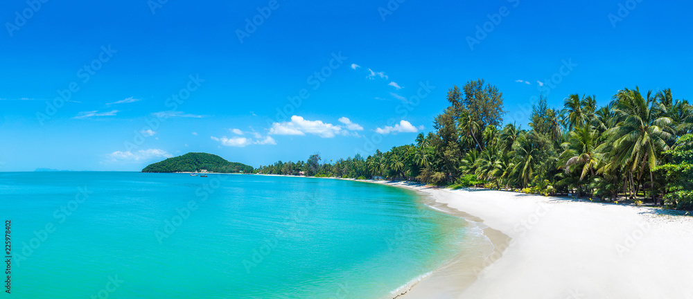Obraz premium Tropical beach on Samui