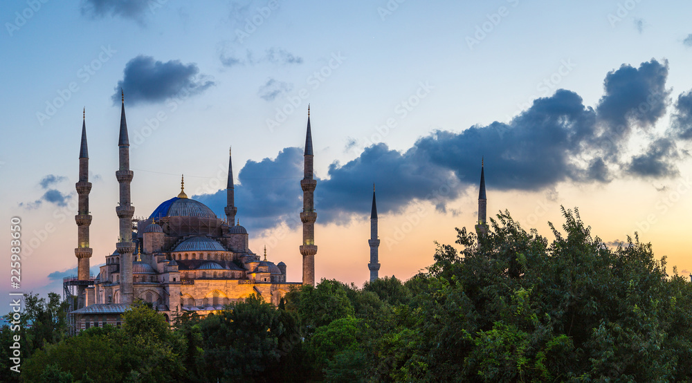 Obraz premium Blue mosque (Sultan Ahmet) in Istanbul