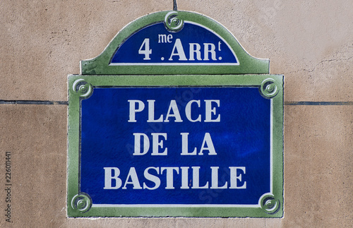 Fototapeta Naklejka Na Ścianę i Meble -  Street sign at  Place de la Bastille
