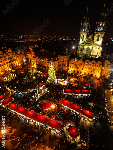 Canvas Print The aerial view of old town square Christmas market in Prague