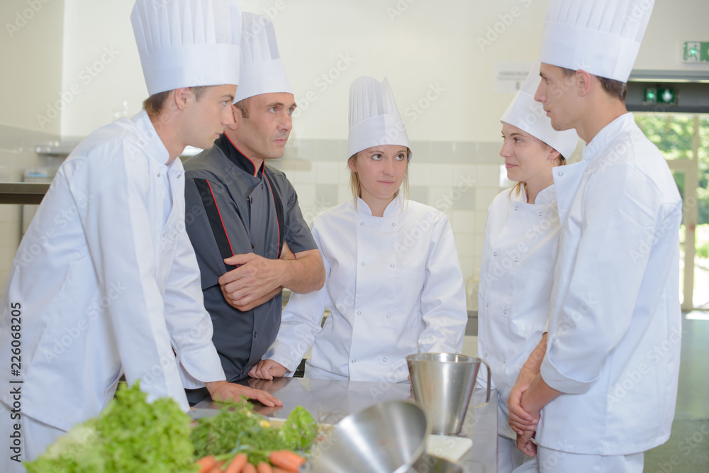 restaurant kitchen team