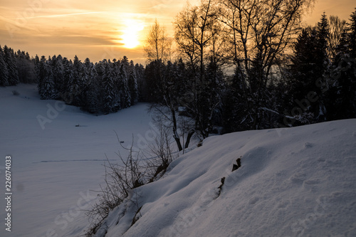 Sonnenuntergang im Winter © Tobias