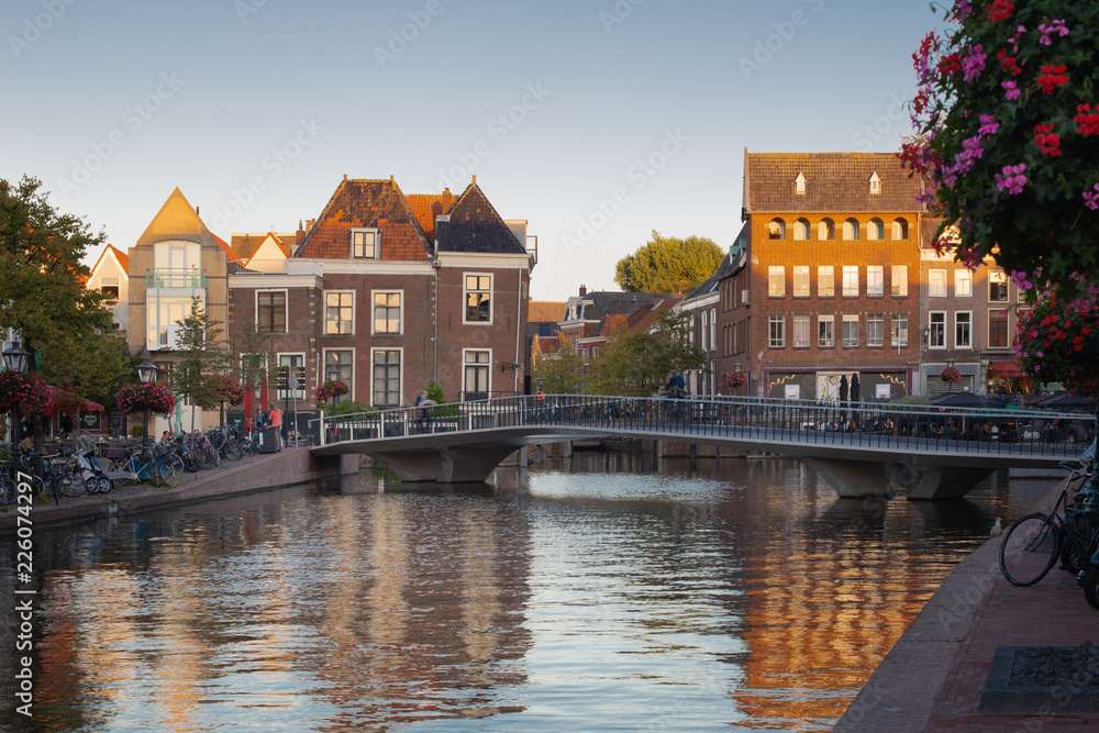 Naklejka premium Oude Rijn Leiden