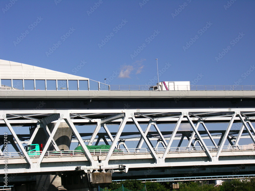 葛飾大橋と東京外環自動車道