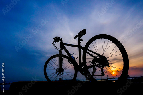 夕焼けと自転車
