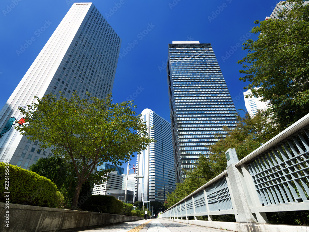 新宿の高層ビル街