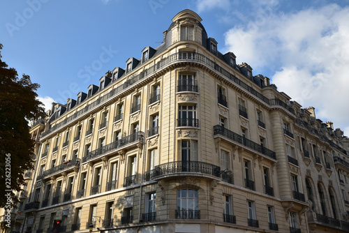 Immeuble haussmannien à Paris, France