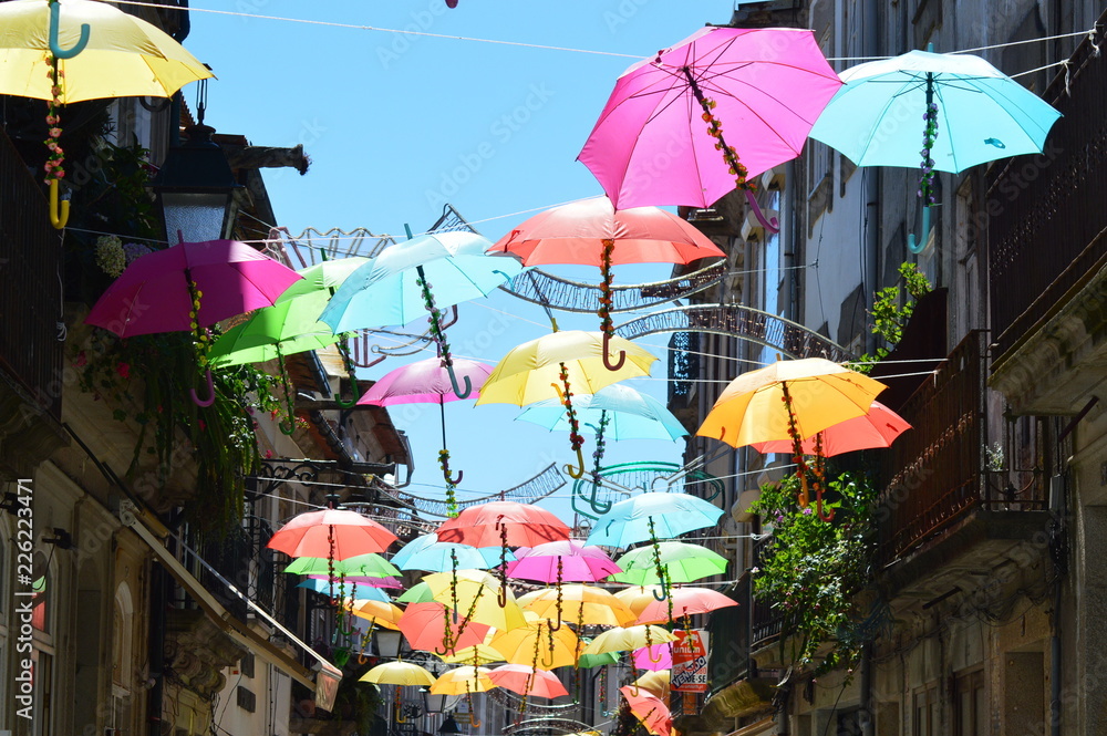 Parapluies multicolores
