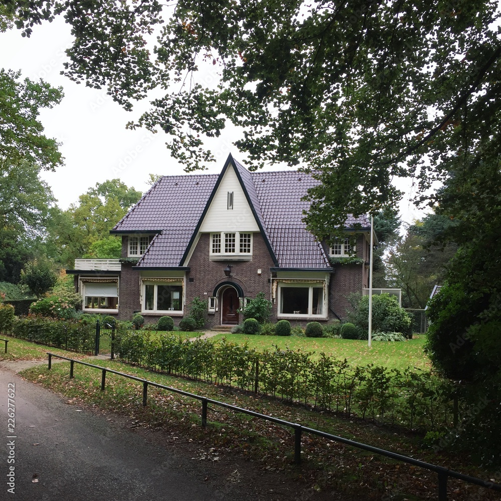 old house old house
