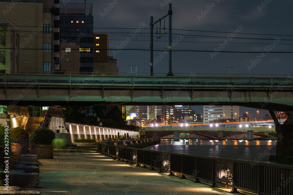 Obraz premium 隅田川テラス夜景