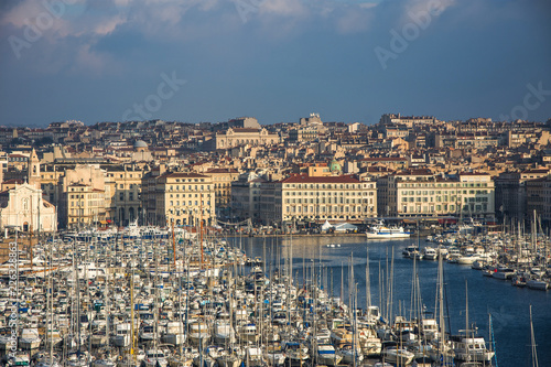 Fototapeta Naklejka Na Ścianę i Meble -  beautiful panoramic view of the city of Marseille, France