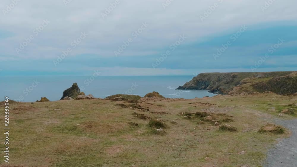 Beautiful hiking trails along the coastline in Cornwall Beautiful hiking trails along the coastline in Cornwall