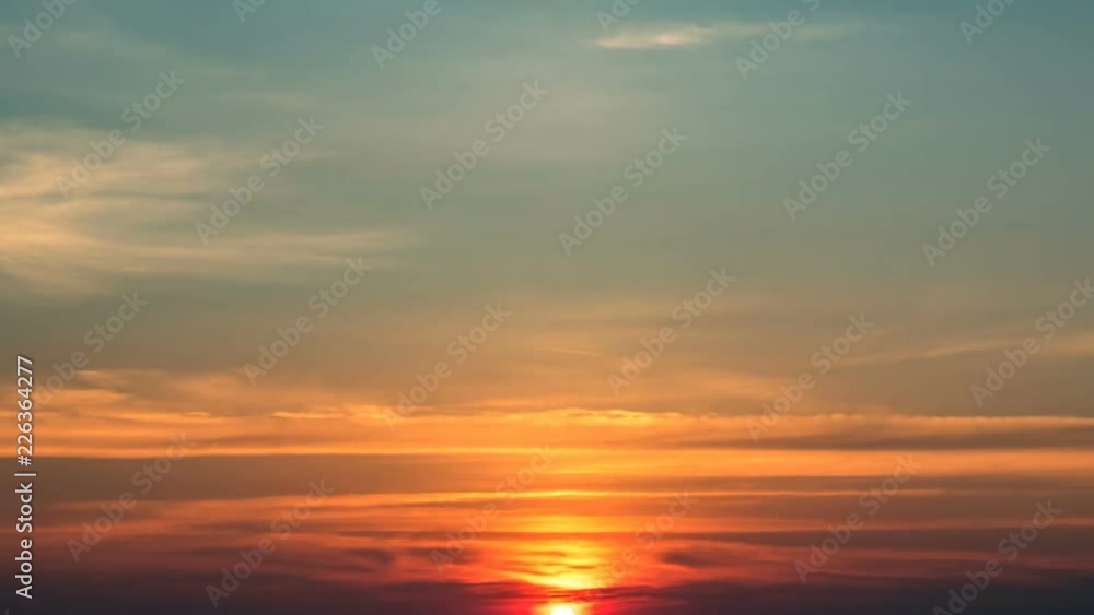 Beautiful reflection of sunrays as the sun setting Sun on the ocean during sunset.
Beautiful reflection of sunrays as the sun setting Sun on the ocean during sunset.