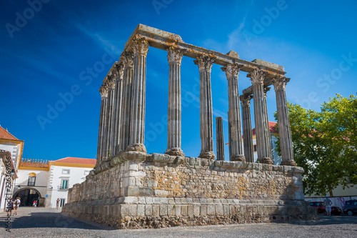 Fotografie Temple romain d'Évora - Templo Romano Évora -  Evora - Temple de Diane