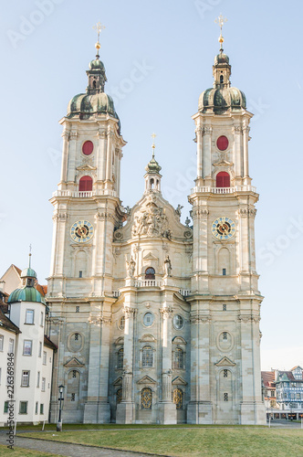 St. Gallen, Stiftskirche, Kathedrale, Stadt, Altstadt, Stiftsbezirk, Stiftsbibliothek, Doppeltürme, Spazierweg, Stadtrundgang, Winter, Ostschweiz, Schweiz