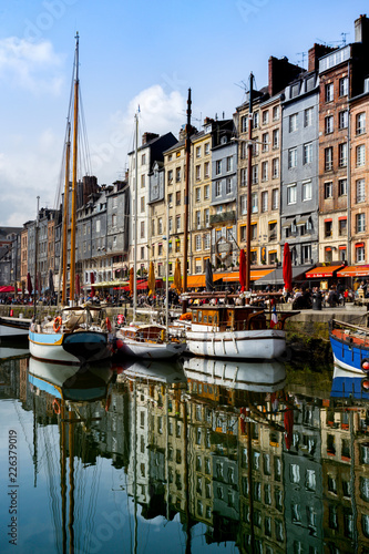 Canvas Print famous French city Honfleur