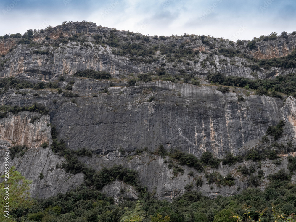 Klettergebiet Parete San Paolo Zentral - schwarze Platte - in den Gardaseebergen bei Arco