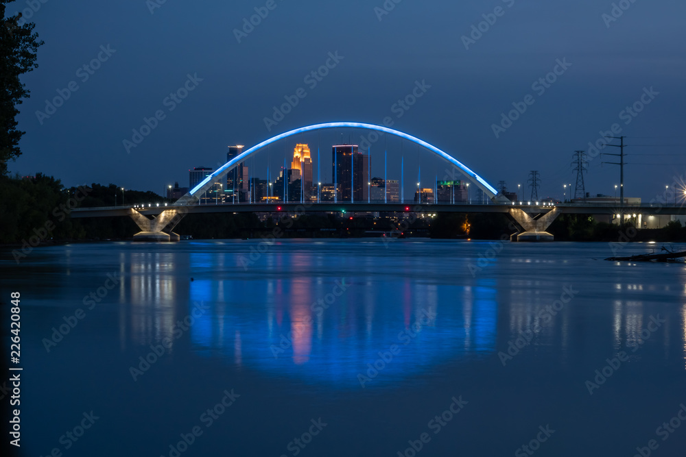 Naklejka premium Lowery Bridge River Night 2
