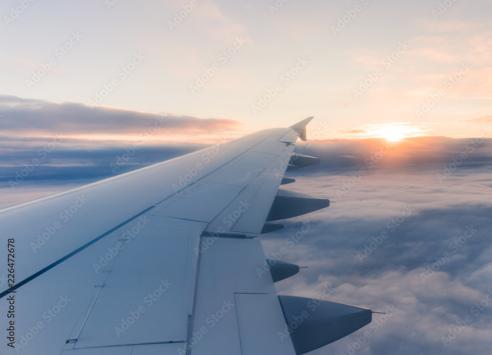 Sonnenaufgang im Flugzeug