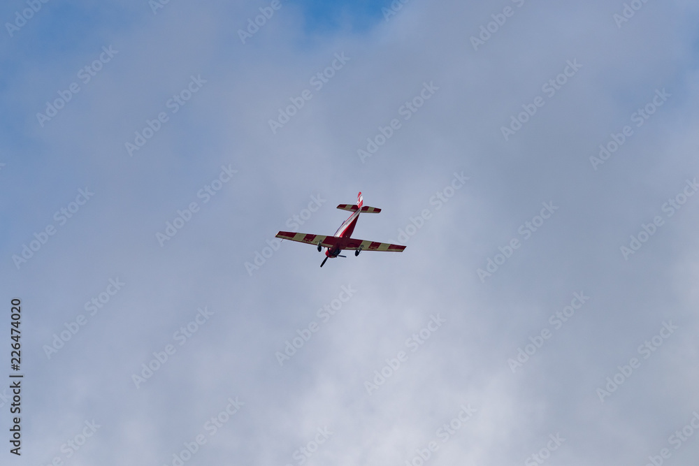The Barca Women's Aerobatic Team performs aerobatic maneuvers at Mochishche airfield The Barca Women's Aerobatic Team performs aerobatic maneuvers at Mochishche airfield